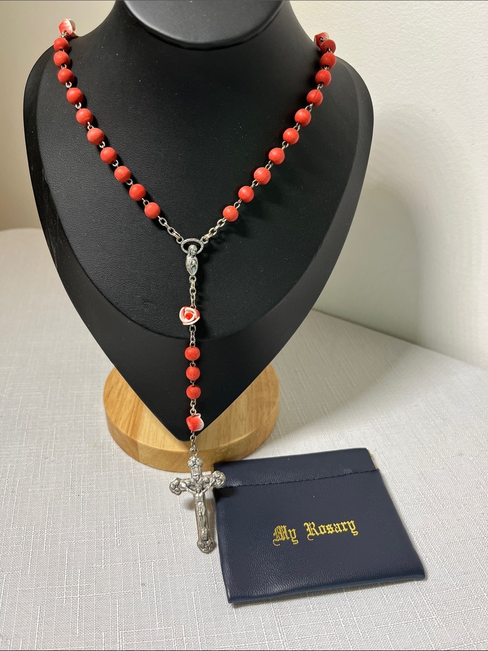 Red Beaded Rosary Necklace with Silver Crucifix
Black case included
New